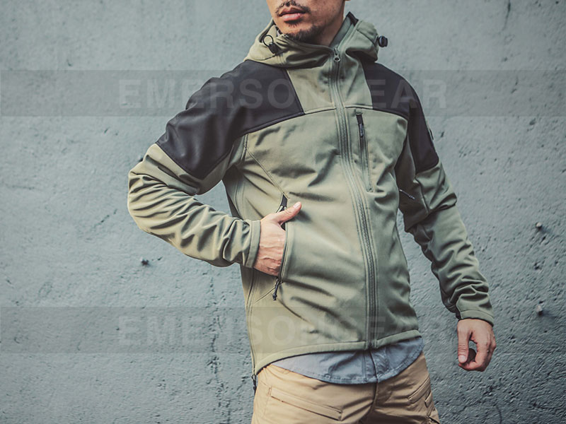 Функциональная куртка Emersongear Outdoor Triple Tech Soft Shell «Fierce Capture»