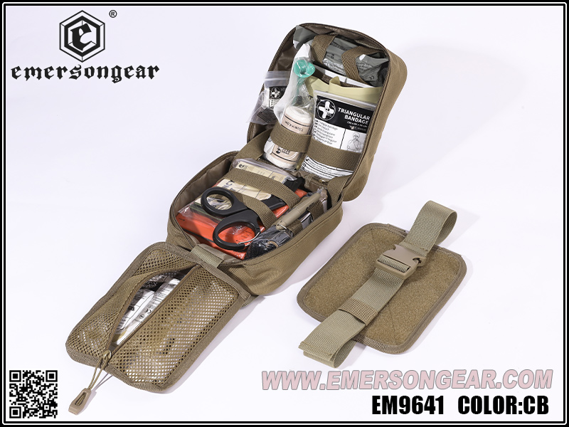 Спасательный набор Emersongear в стиле милитари (27 в 1)