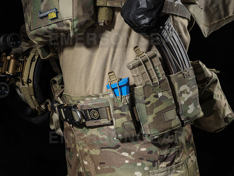 Подсумок для однопистолетного магазина Emersongear 'V-Edge'